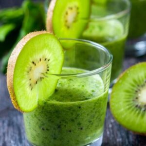 Refreshing-Green-Kiwi-Smoothie-in-Shot-Glass-683×1024 (1)